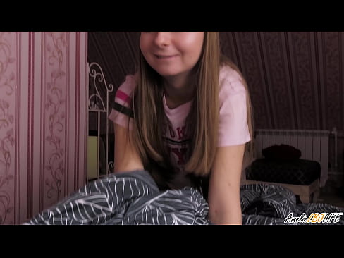 ❤️ Blondie zuigt haar BFF's diep en krijgt Cum in haar mond ❤  Sex at nl.shufflesex.ru ﹏